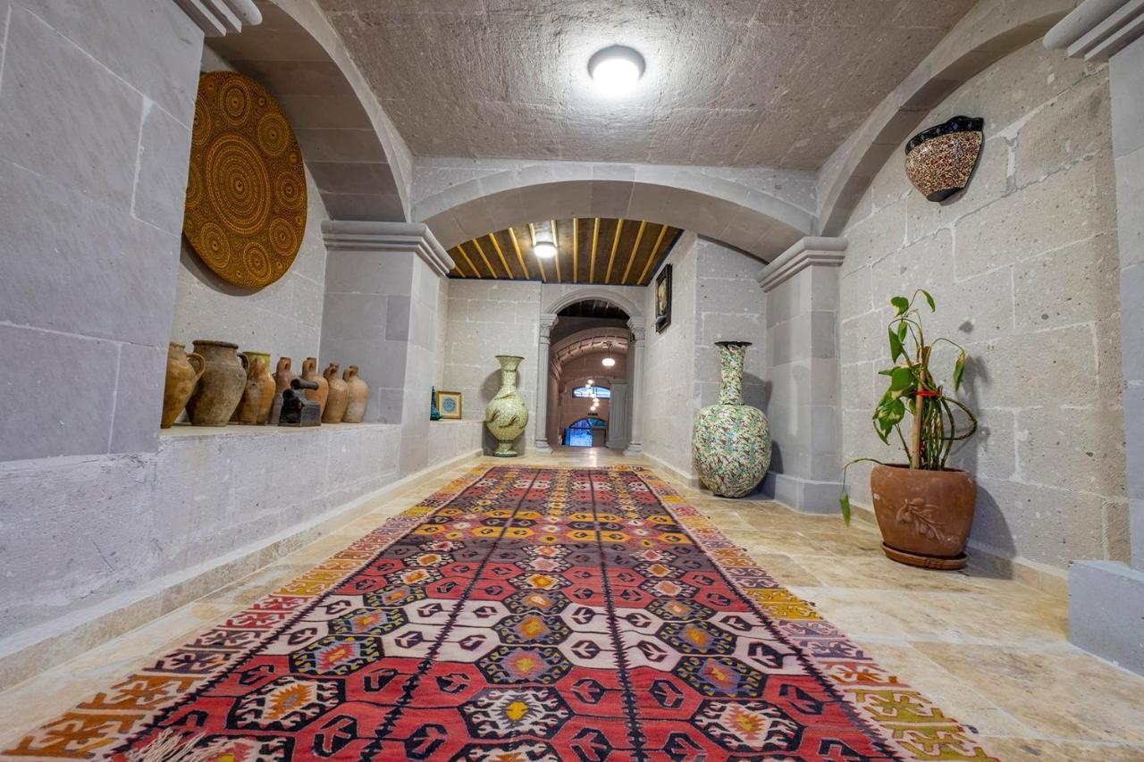 Underground Cave Suites Hotel Гореме Экстерьер фото