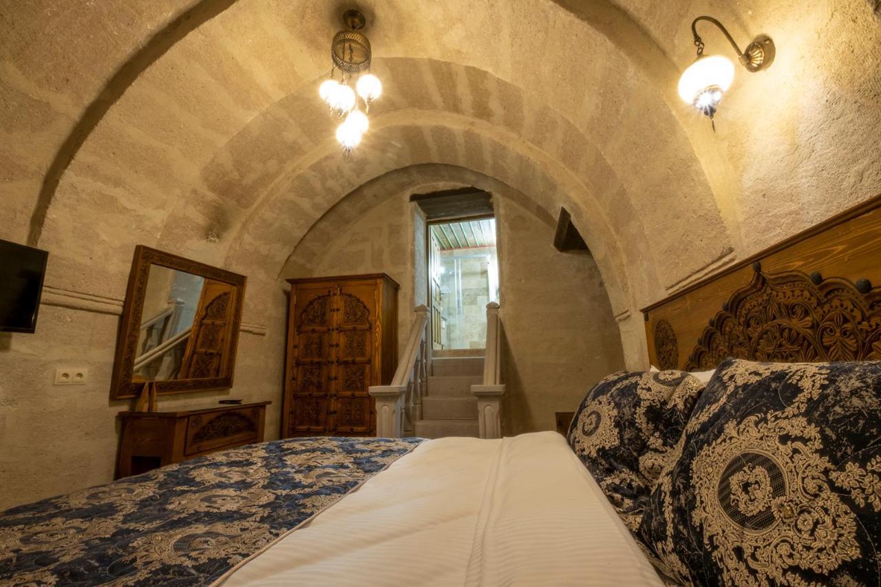 Underground Cave Suites Hotel Гореме Экстерьер фото